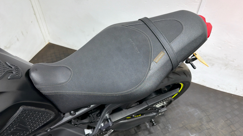Yamaha Mt-09 (14MY)